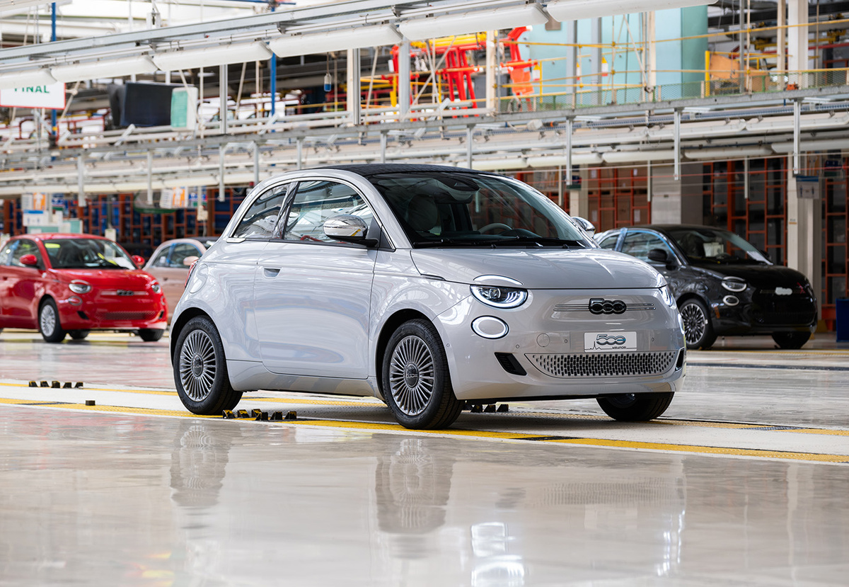 Fiat 500e. Фото: stellantis.com
Fiat 500e. Фото: stellantis.com