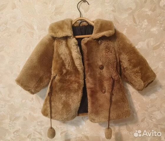 Цигейковые шубки тех времен и сейчас продаются на Авито.