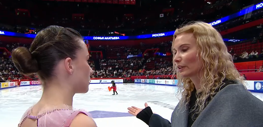 Акатьева дает отчет Тутберидзе