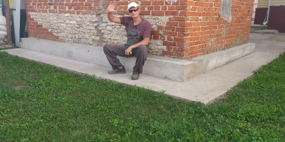 Организация деформационных швов в бетонной отмостке.