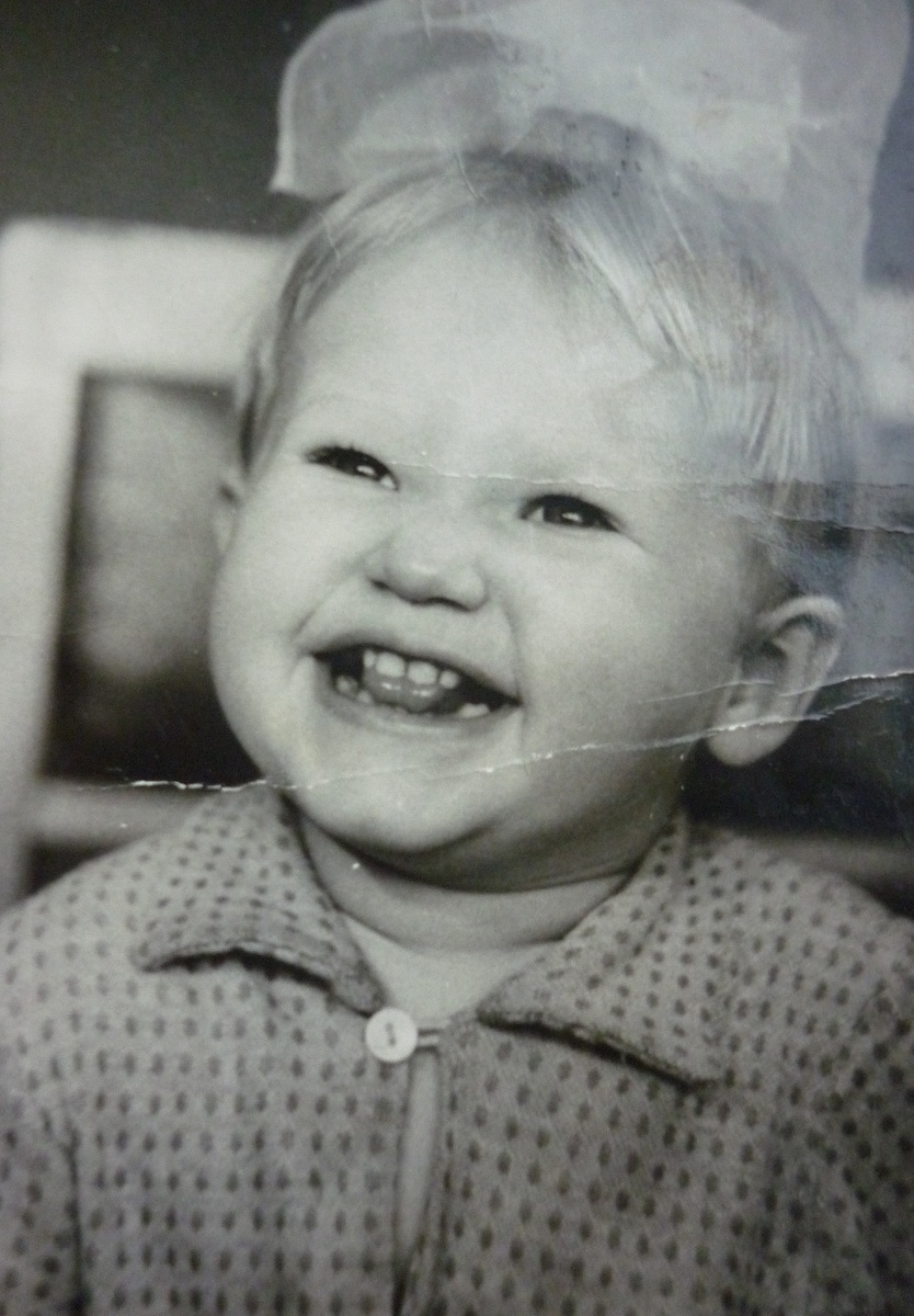 Когда еще были свои зубы.