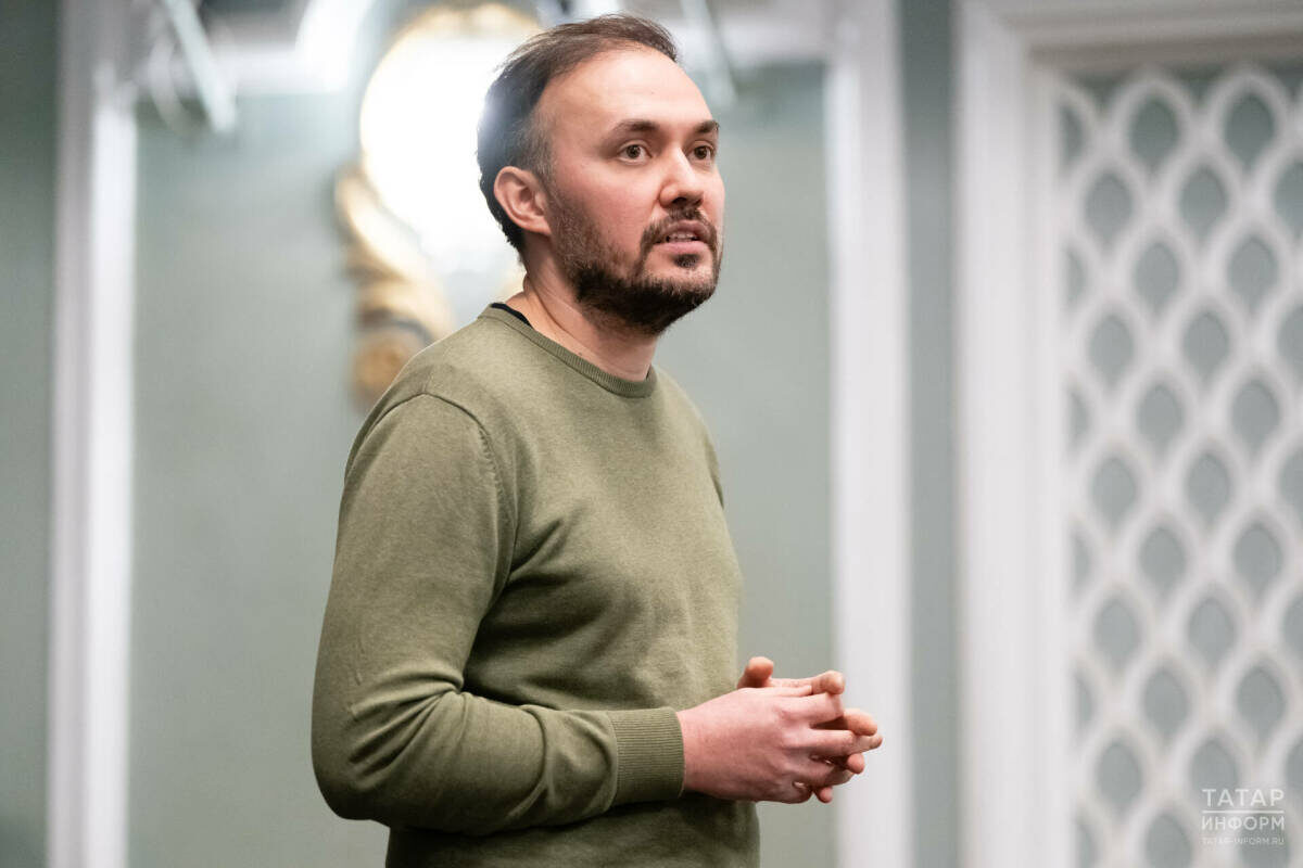 ​Постановка Туфана Имамутдинова с ведущими артистами Тинчуринского – знаковое событие в истории татарского театра и дань памяти драматургу и его соратникам. Фото: © Салават Камалетдинов / «Татар-информ»