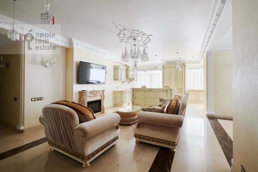 Фото из архива Apple Real Estate