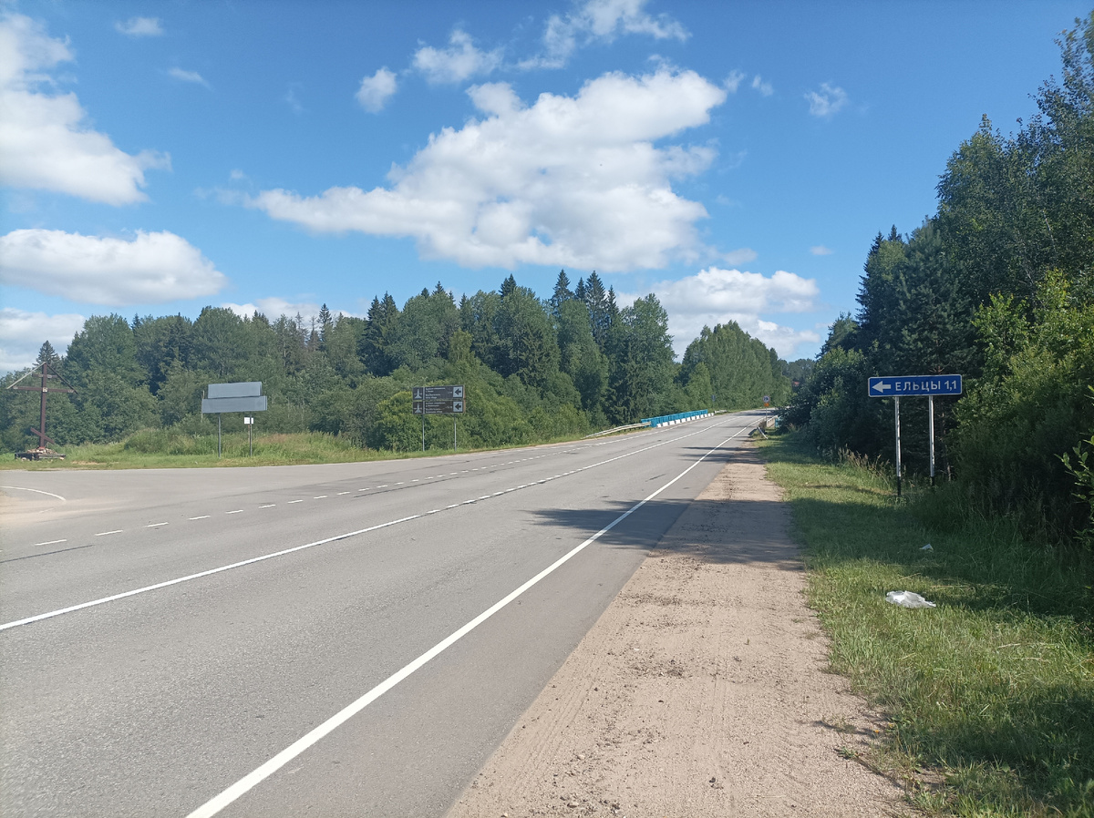 Поворот с шоссе к с. Ельцы