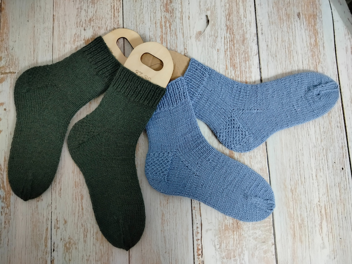 носочки женские из пряжи Вултайм от Ализе. спицы номер три Фото автора