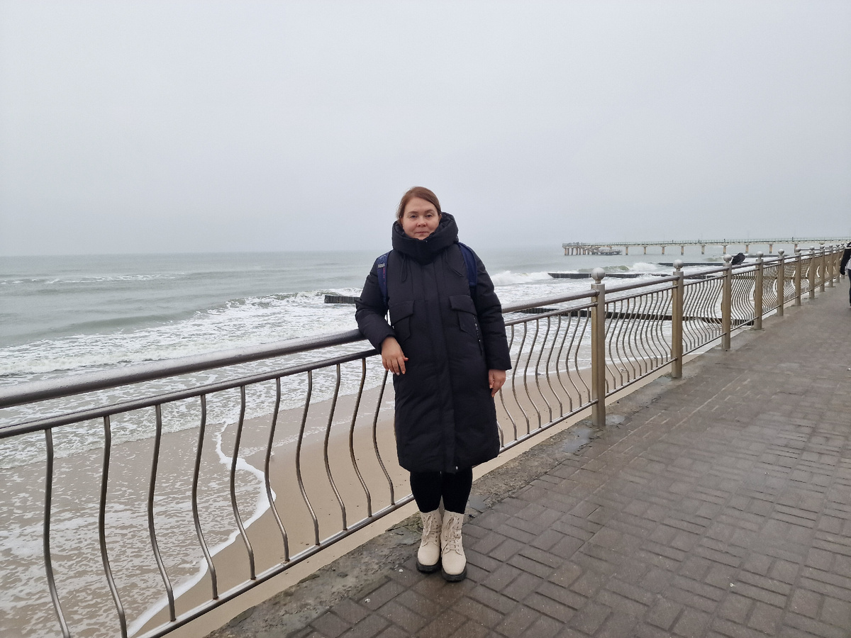 ещё бы не с корабля на бал. Позавчера я гуляла по Зеленоградску, а сегодня в Чехии вовсю на работе