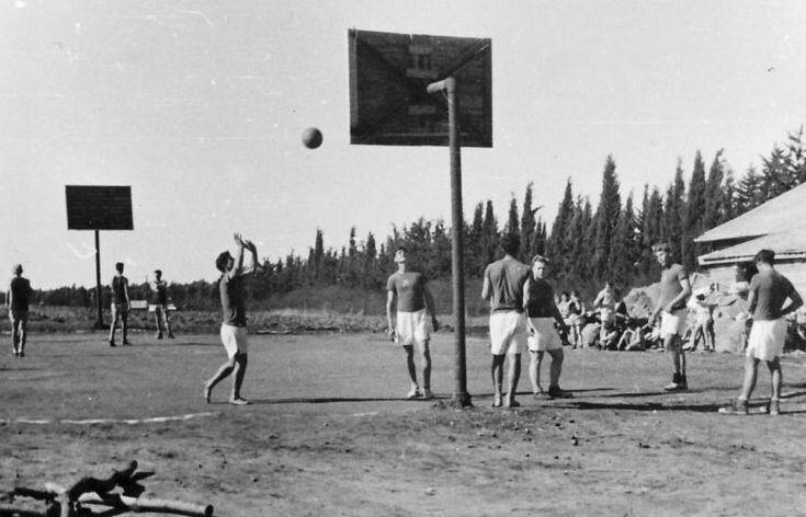 Первый матч по баскетболу. 1891 г.