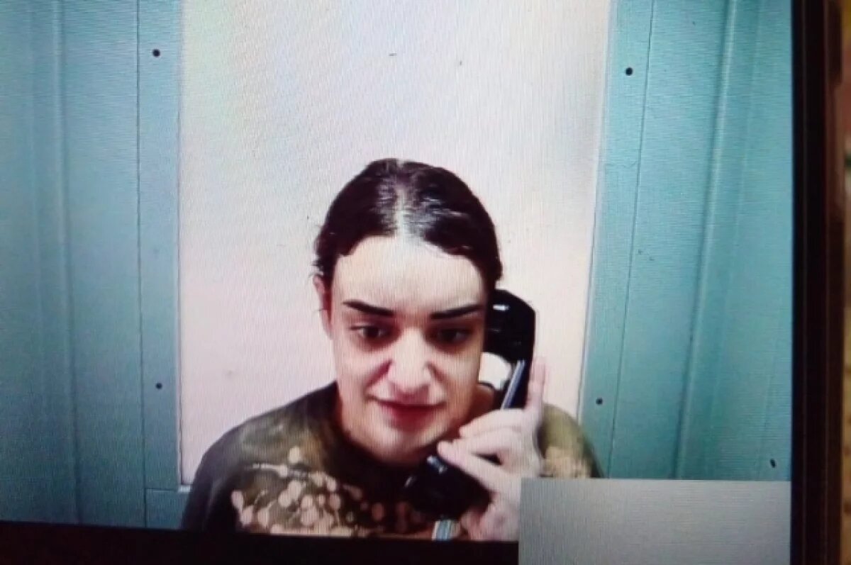    Арзу Гусейнова.