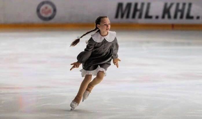 Надя на льду с шести лет