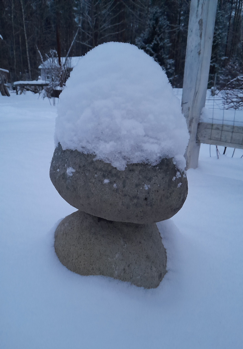 Каменный снеговик