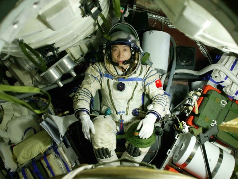    Китайские тайконавты побили рекорд пребывания в космосе