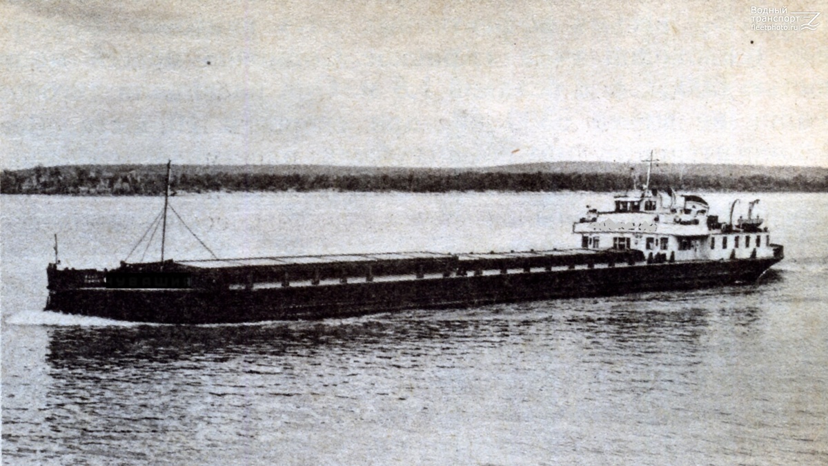 На фото очень похожее судно.