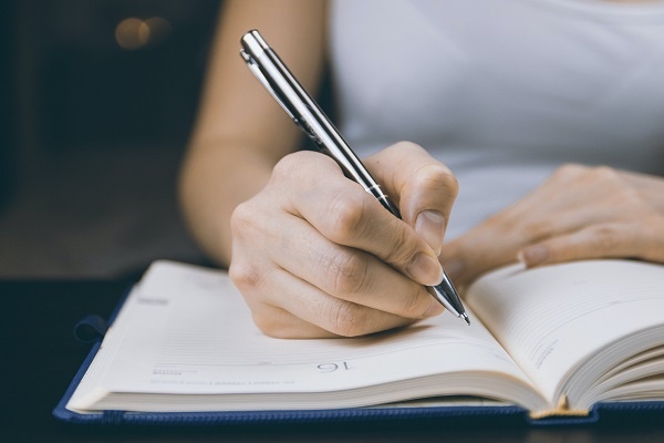 Историю рассказывает персонаж