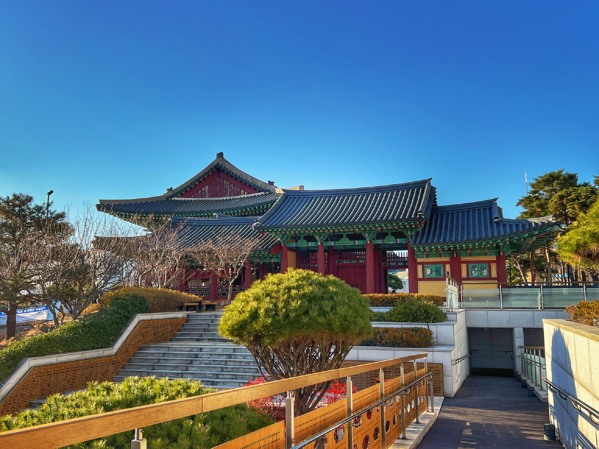 Ульсан, павильон Тэхвару. Фото автора