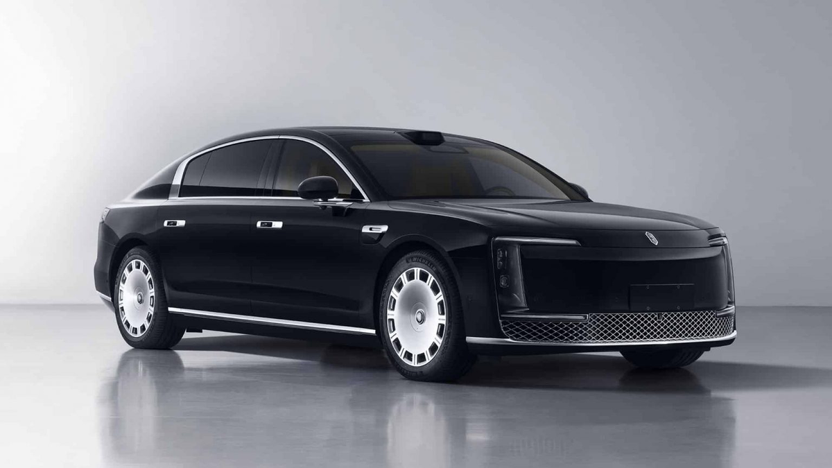 Maextro S800 — новый седан люкс-класса от совместного бренда Huawei и JAC.