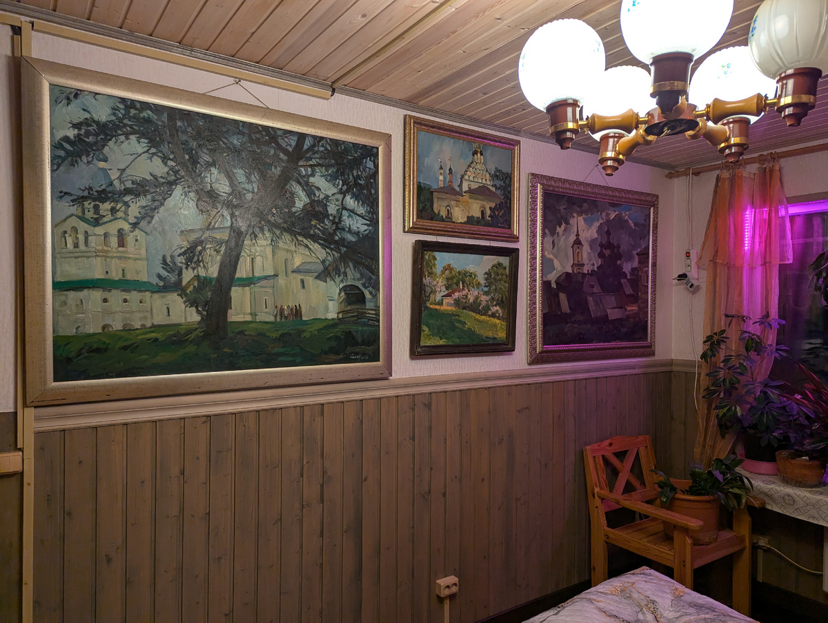 В гостевой комнате