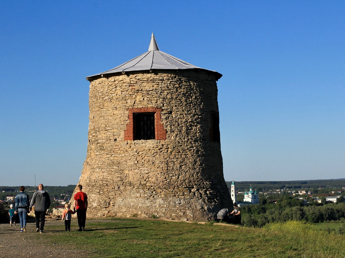 Башня цитадели — единственное сохранившееся сооружение волжских булгар домонгольского периода