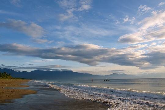    МЧС: в Краснодарском крае от мазута надо расчистить 54 км берега