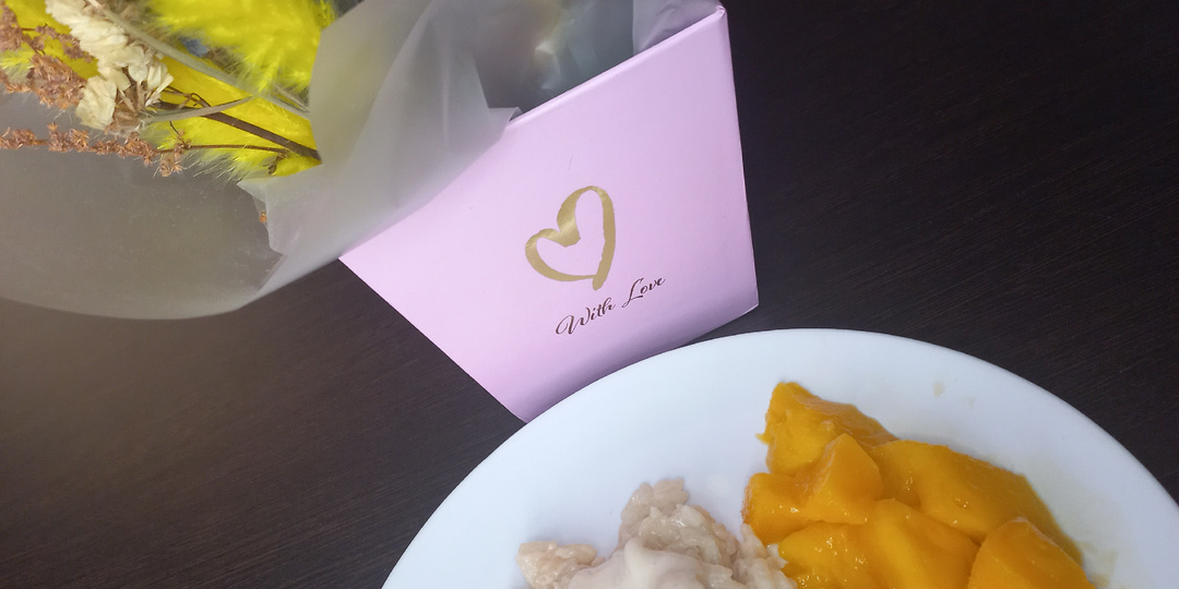 Рисовая каша на кокосовом молоке с манго.