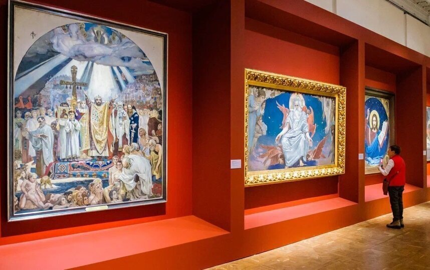    Алена Бобрович