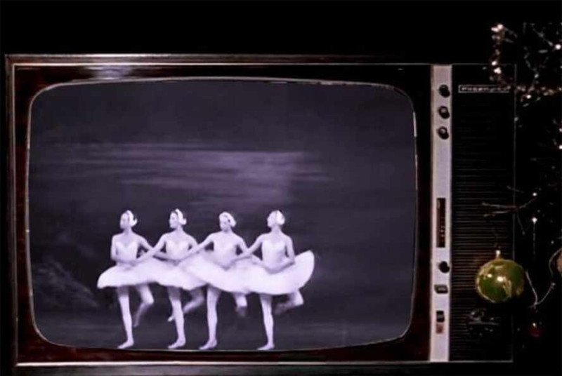 "Лебединое озеро"