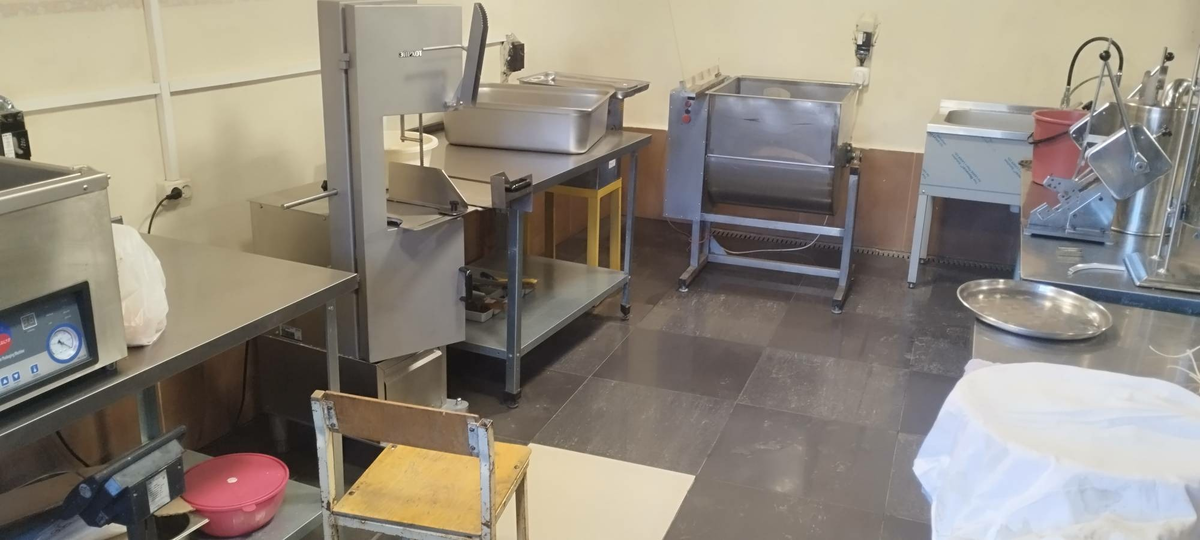 В нашей долине нет аналога мясного цеха Экофермы Кунцалу