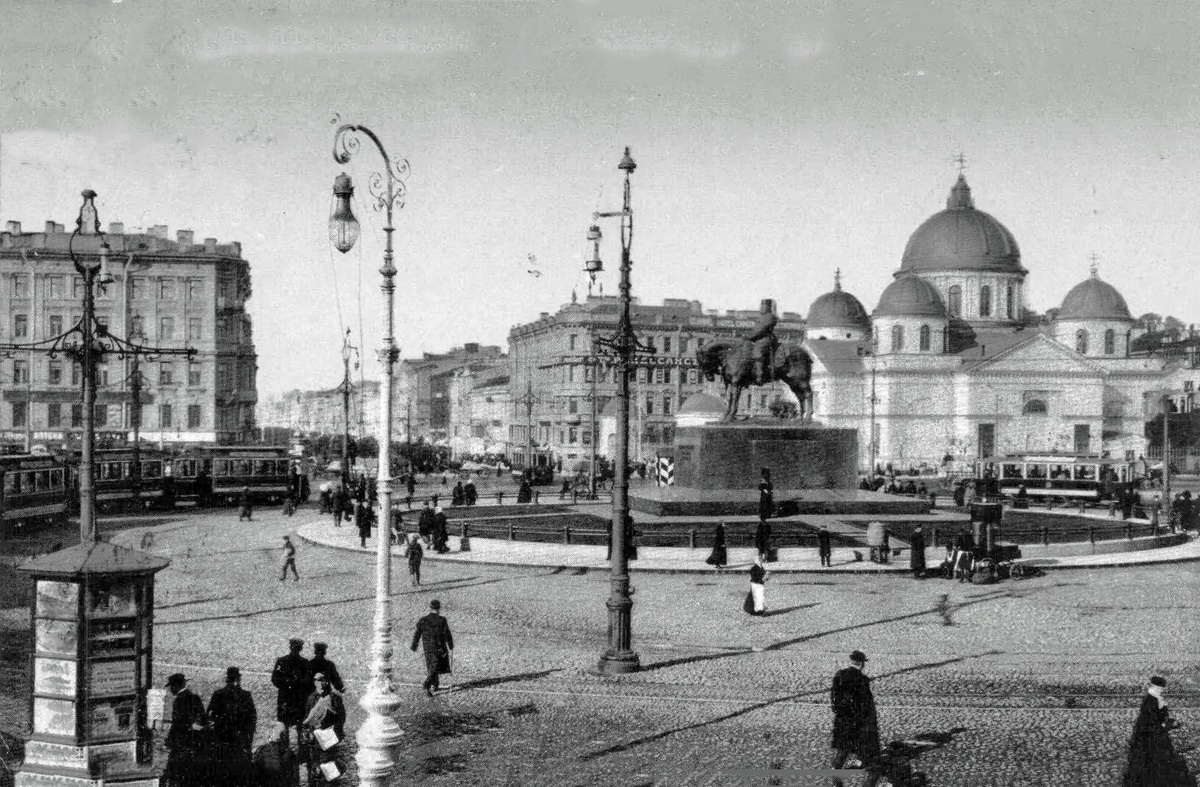 Знаменская площадь. Старый Петербург 