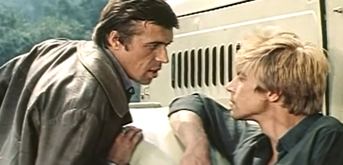 Кадр из кинофильма "Прощальная гастроль "Артиста", 1979 г., режиссер Александр Файнциммер, сценарий Сергей Александров, композитор Виктор Бабушкин (скриншот) 