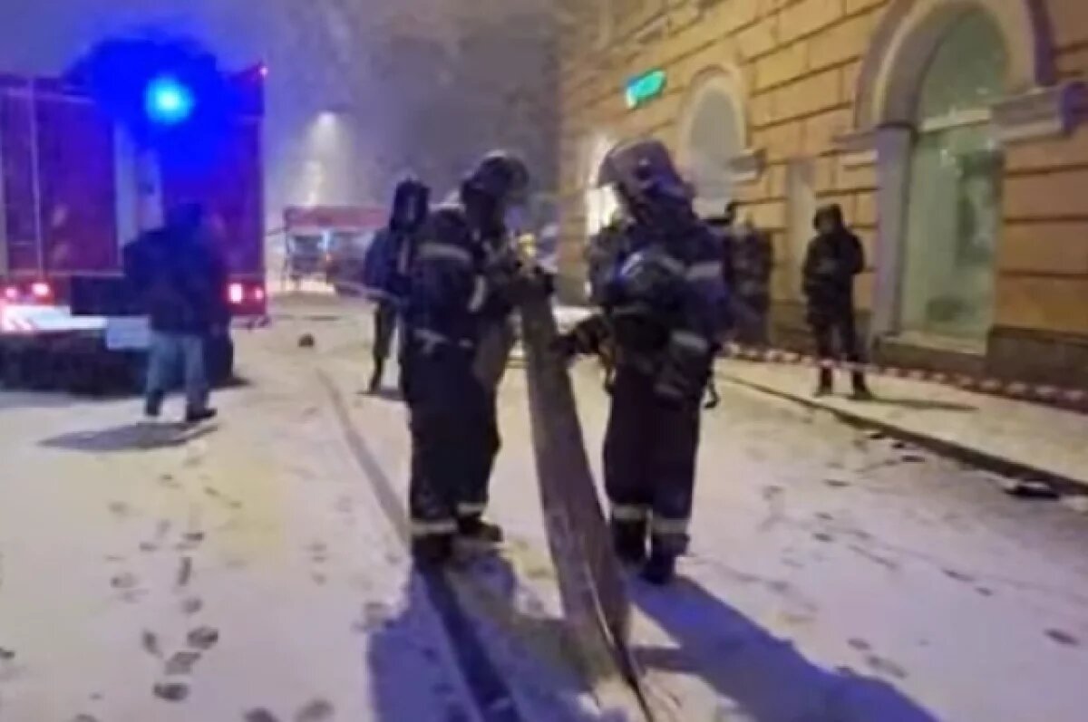    В отделении банка на Среднеохтинском проспекте в Петербурге прогремел взрыв