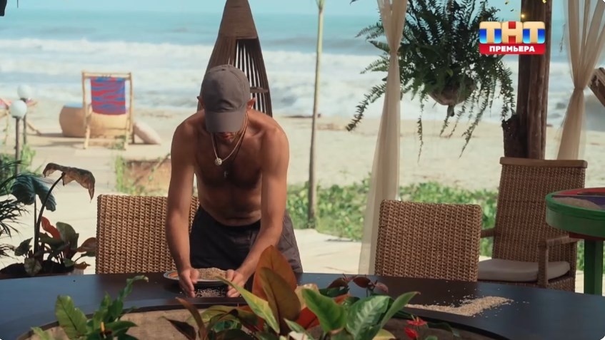 Кадр из шоу «Звезды в джунглях» 22.12.2024