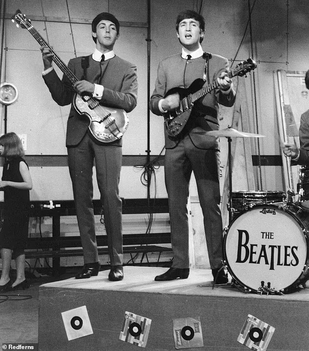 Музыкант вместе со своим коллегой по группе Полом Маккартни написал десятки песен, которые с тех пор стали классикой, но это не значит, что они не сожалели.
