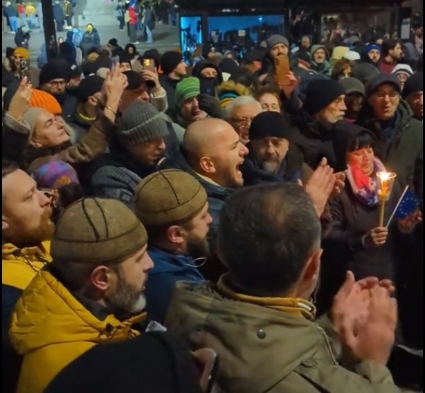    Грузины с радостью возьмут Абхазию обратно. Но вот бесплатно ее кормить - совсем другое дело.