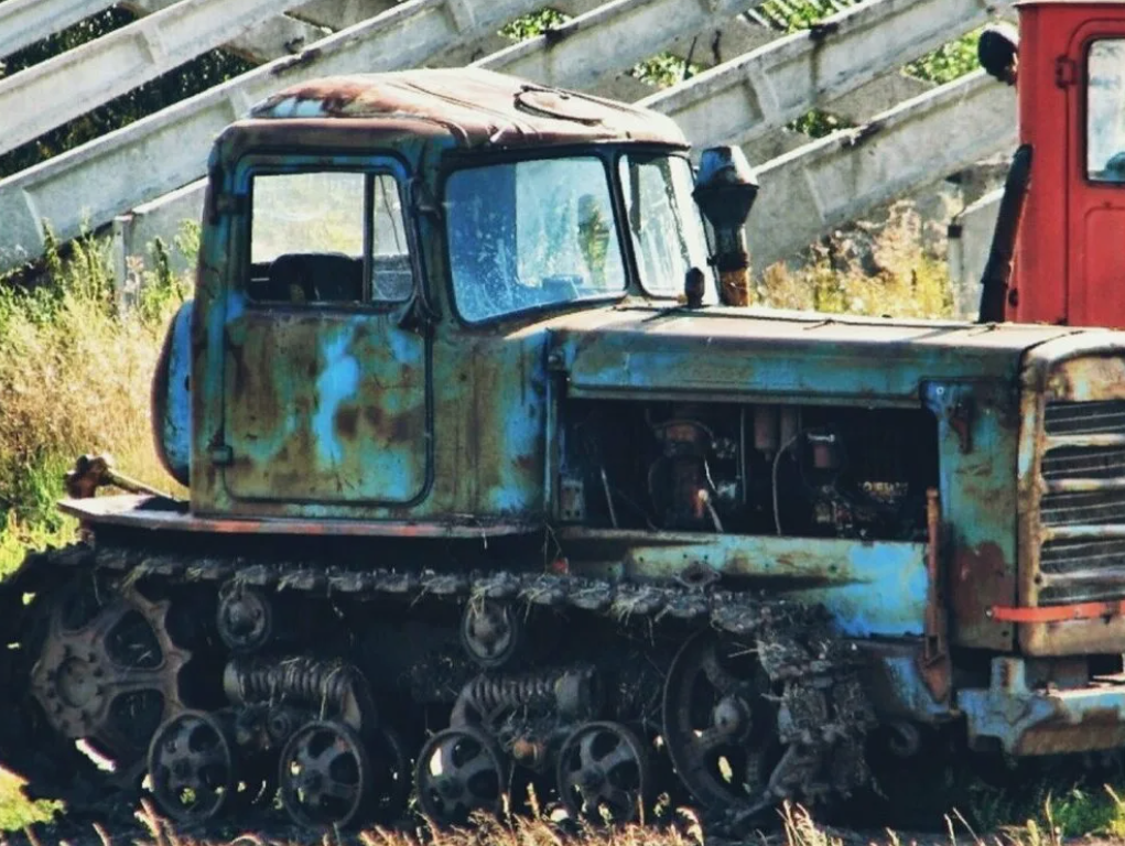 auto.ru. Фото с Яндексаа. Устал старик!