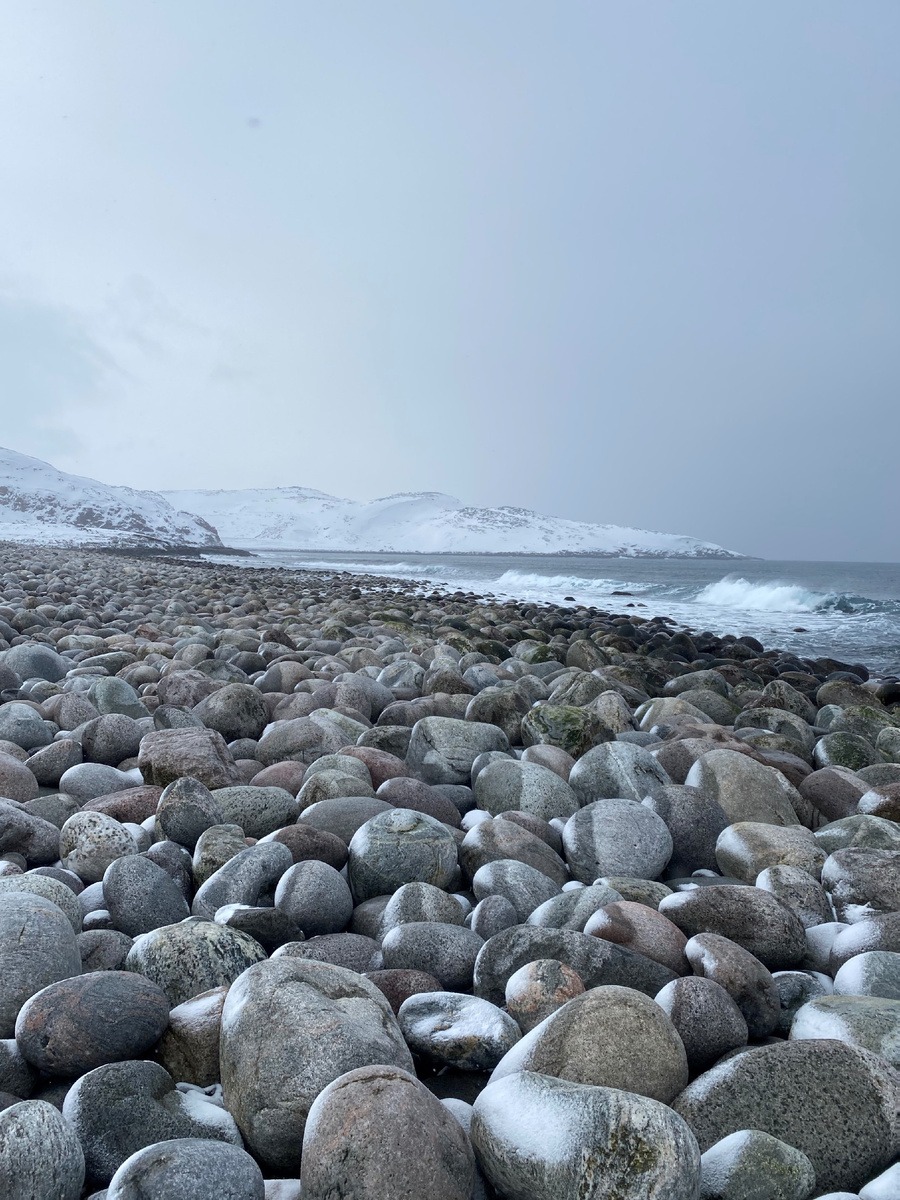 Пляж с яйцами драконов. 