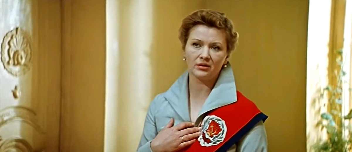 Кадр из кинофильма "Суета сует", 1979 г., режиссер Алла Сурикова, сценарист Эмиль Брагинский, композитор Богдан Троцюк (скриншот)