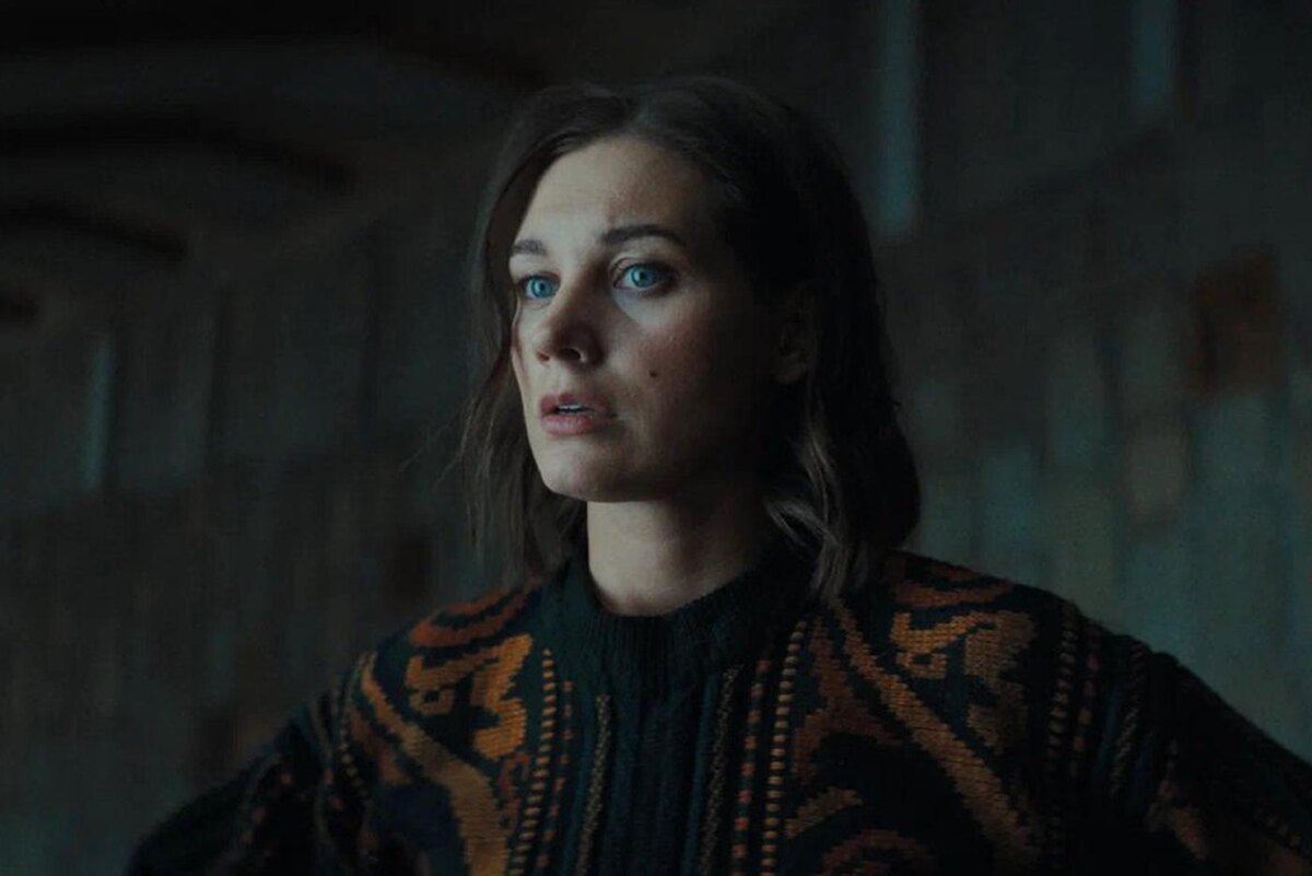 Кристина Асмус борется с загробным миром. Cinema Park Distribution