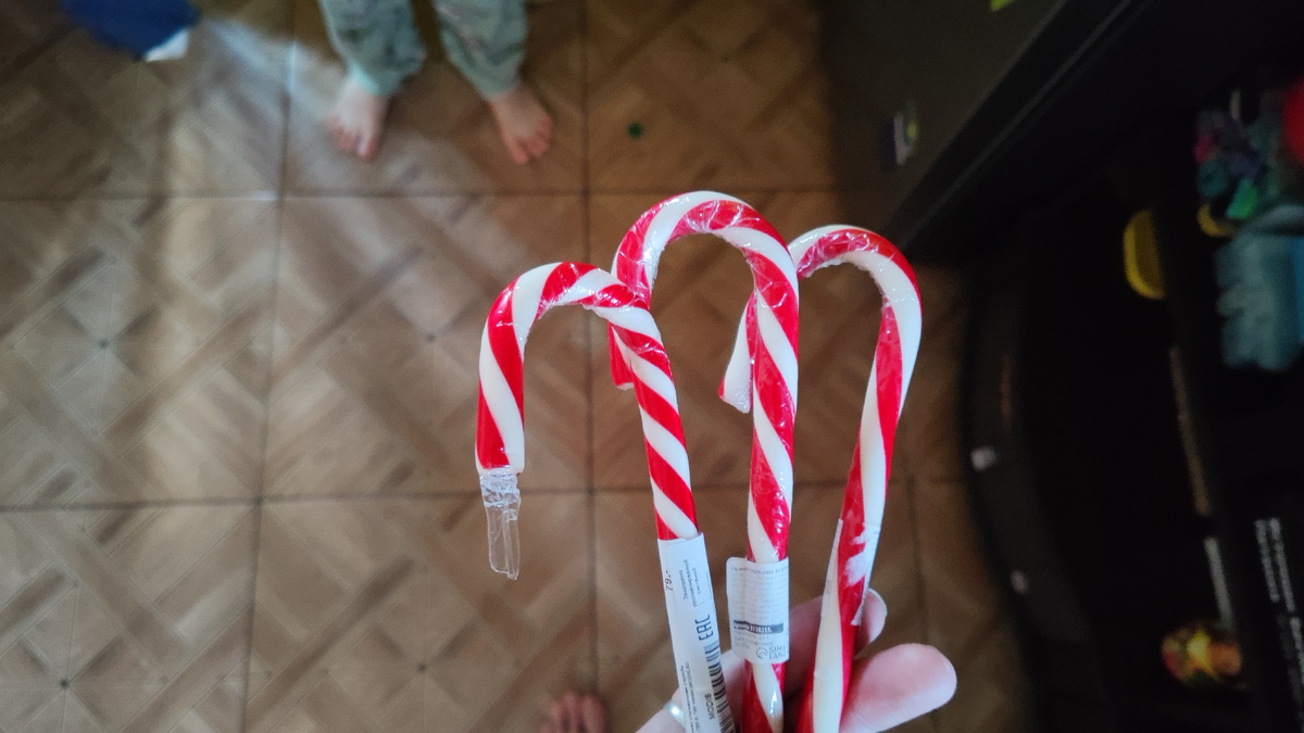 Не смогла устоять перед этими леденцами. Ещё и по акции, да со скидками вышли по 47 рублей. 