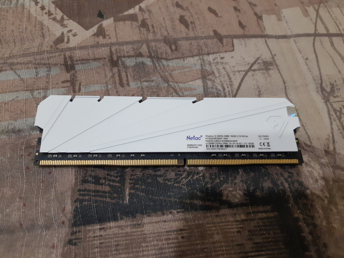 Оперативная память NETAC Shadow S NTSSD4P26SP-16W DDR4 - 1x 16ГБ 2666МГц, DIMM, White, Ret