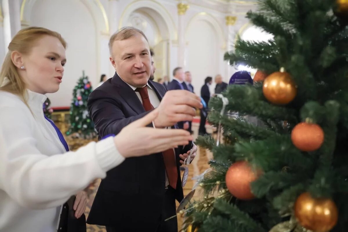    Мурат Кумпилов присоединился к акции «Ёлка желаний» в Кремле