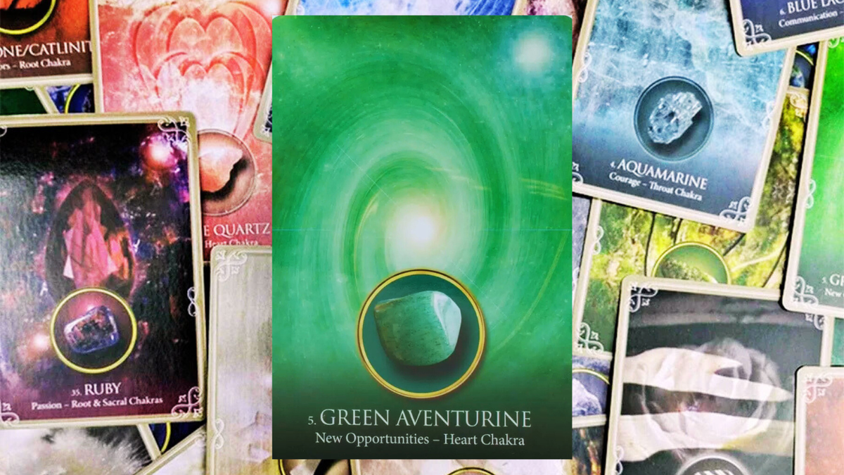 Зелёный авантюрин. Photo «Eternal Crystals Oracle» by Jade-Sky.