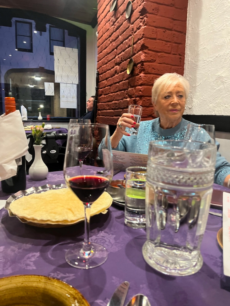 В индийском ресторане