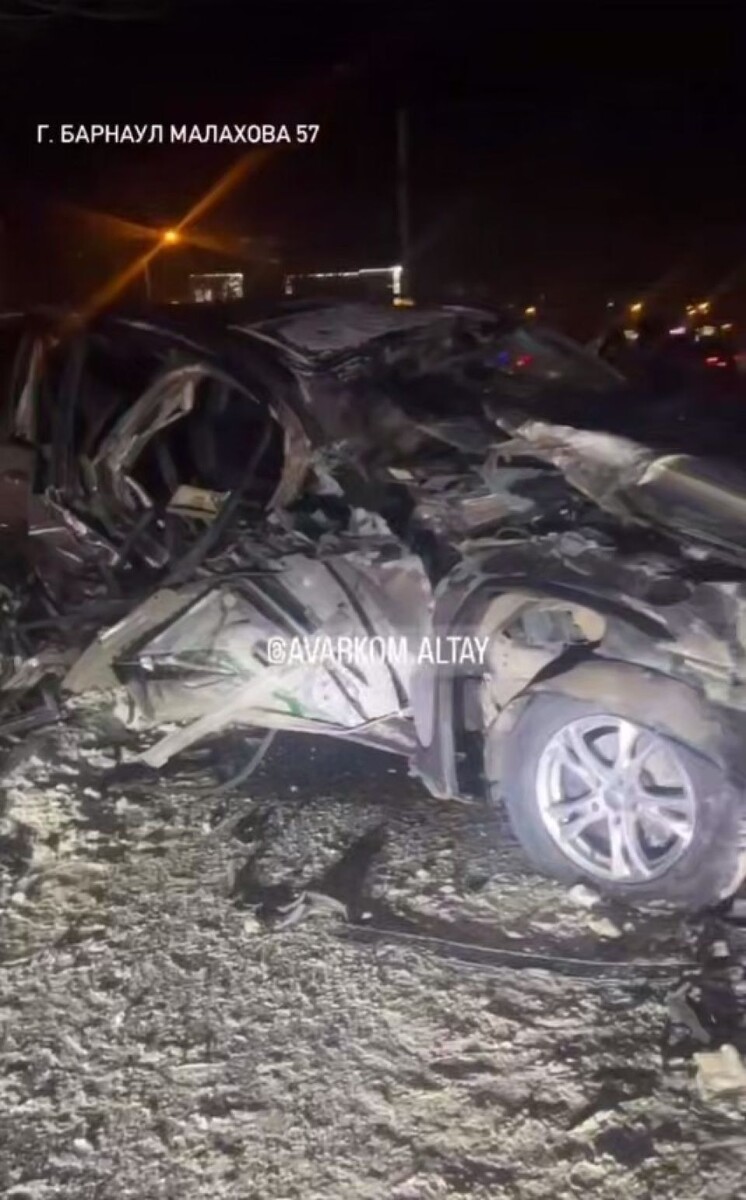    ДТП на ул. Малахова. Источник: кадр видео, avarkom.altay