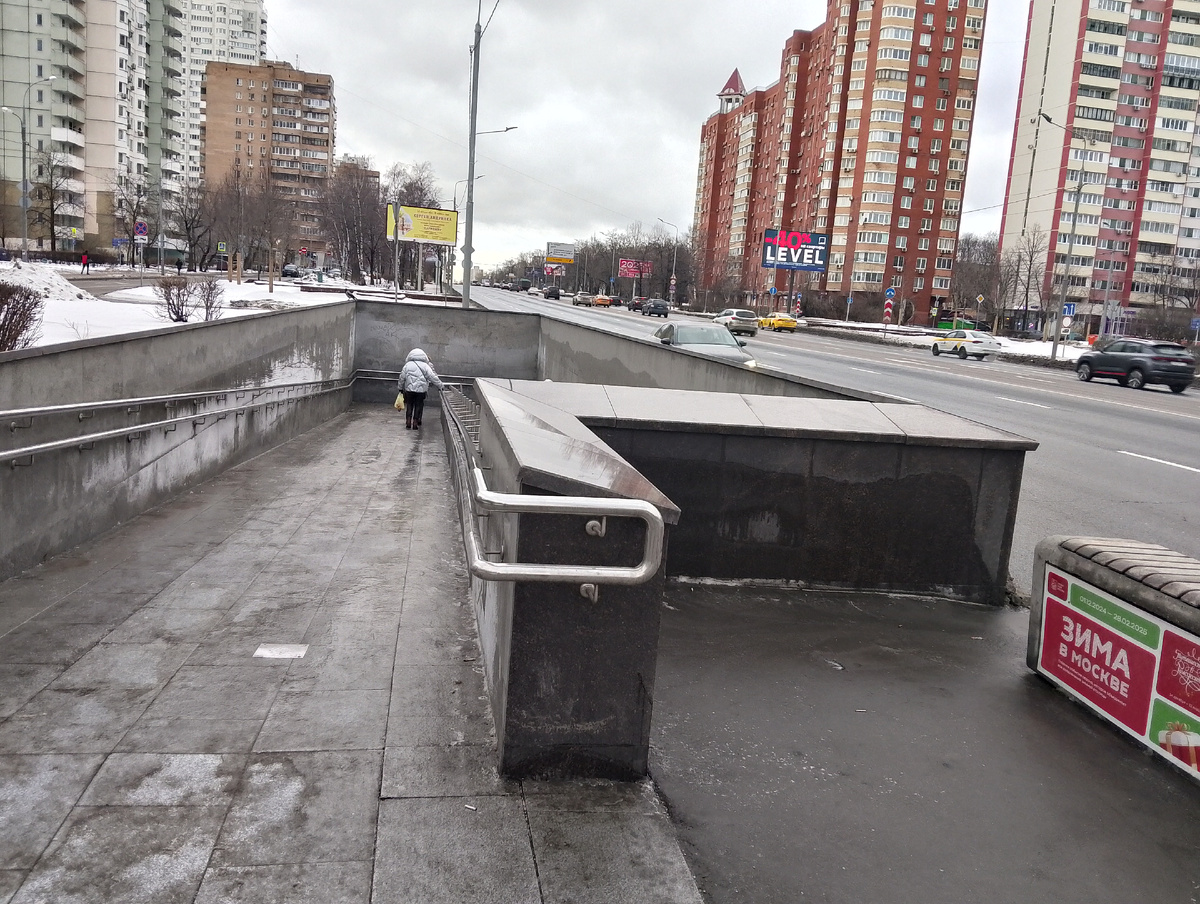 Есенинский бульвар пересечение...