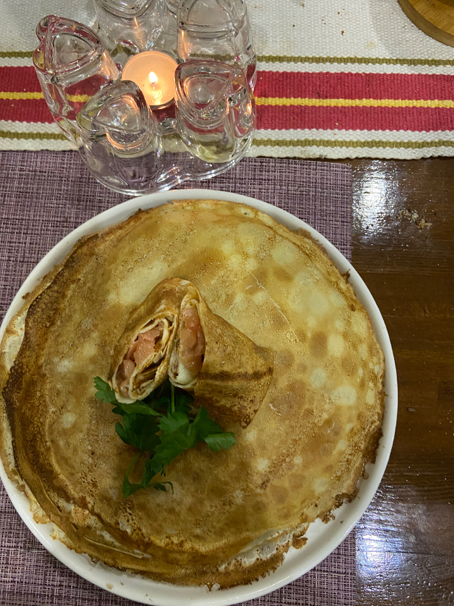 Блины с красной рыбой.