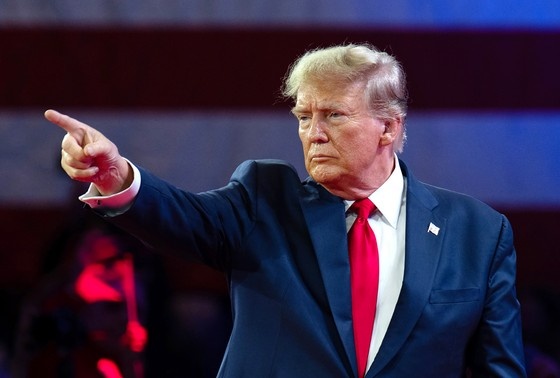    Дональд Трамп