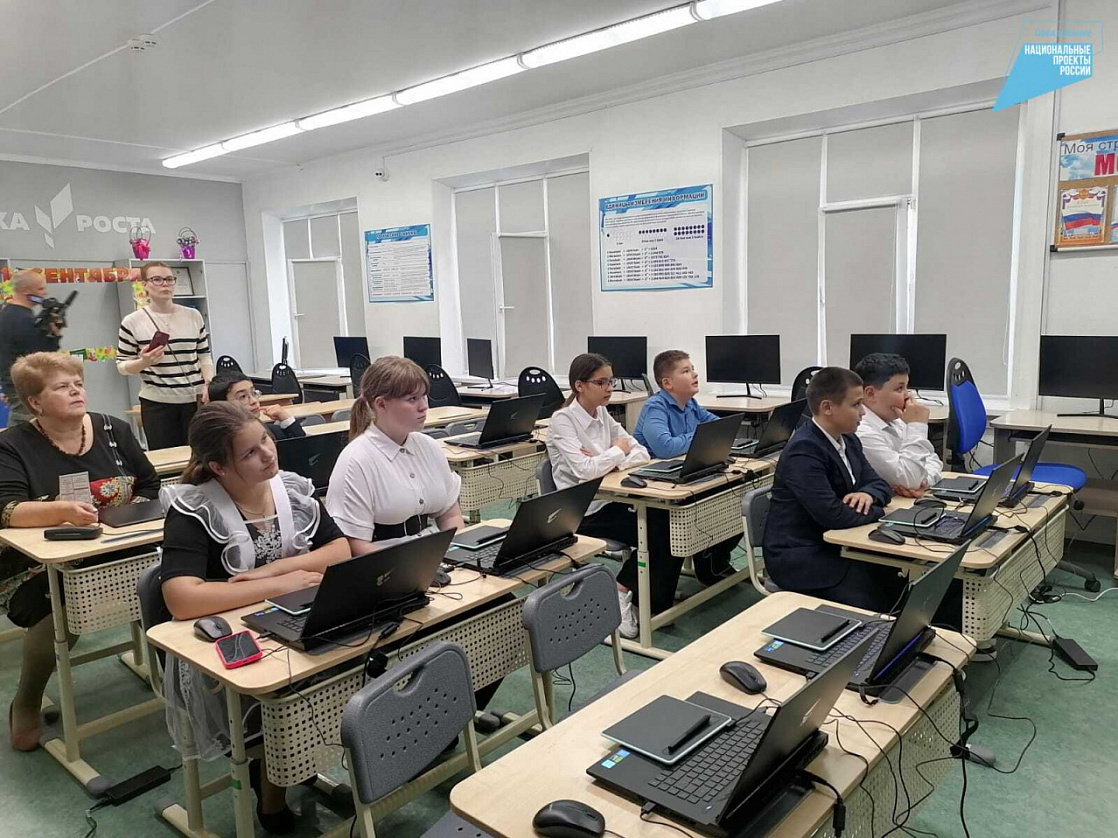    Новые школы, оснащенные современным оборудованием, получают югорчане благодаря нацпроекту «Образование»