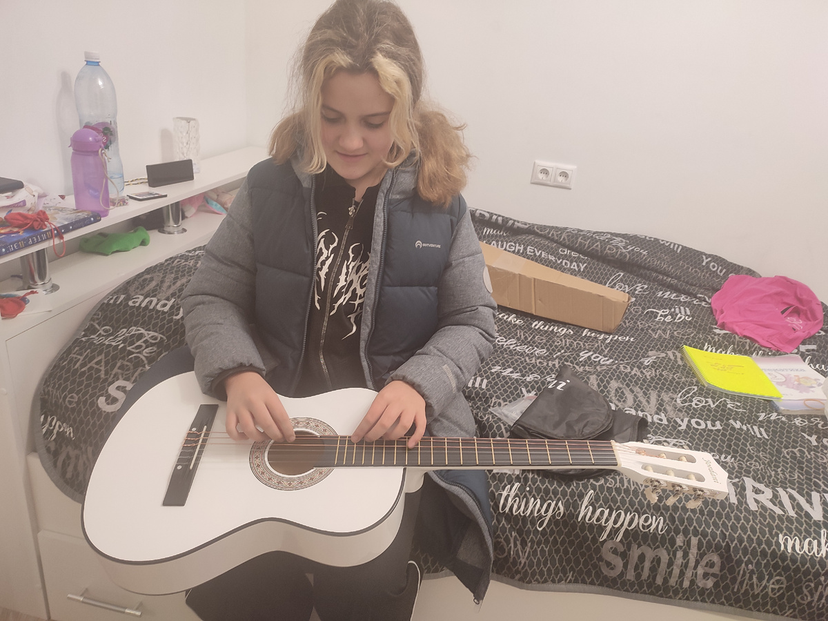 Счастливая моська) 