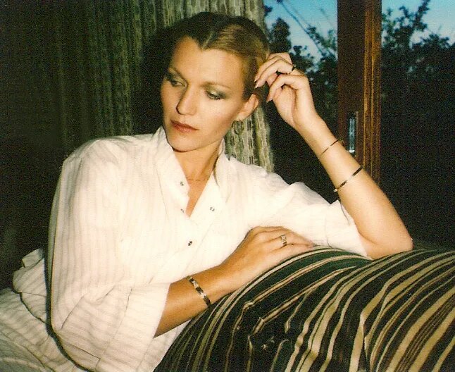 Мэй Маск в молодости