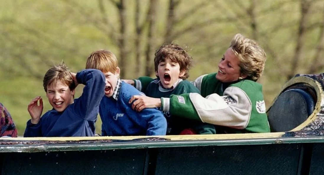 Принц Гарри отобрал детство у детей? «Нормальное детство» в представлении принца
