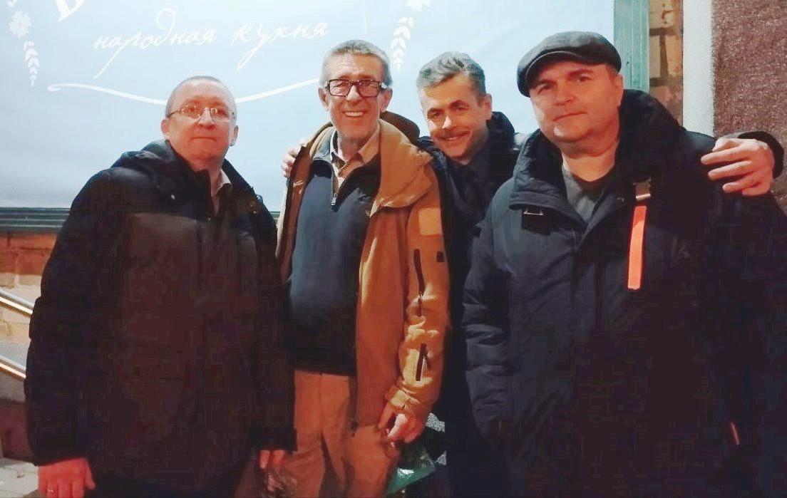 На фото: Ю.Г.Алексеев и И.Н.Гусев вместе с белорусскими коллегами.